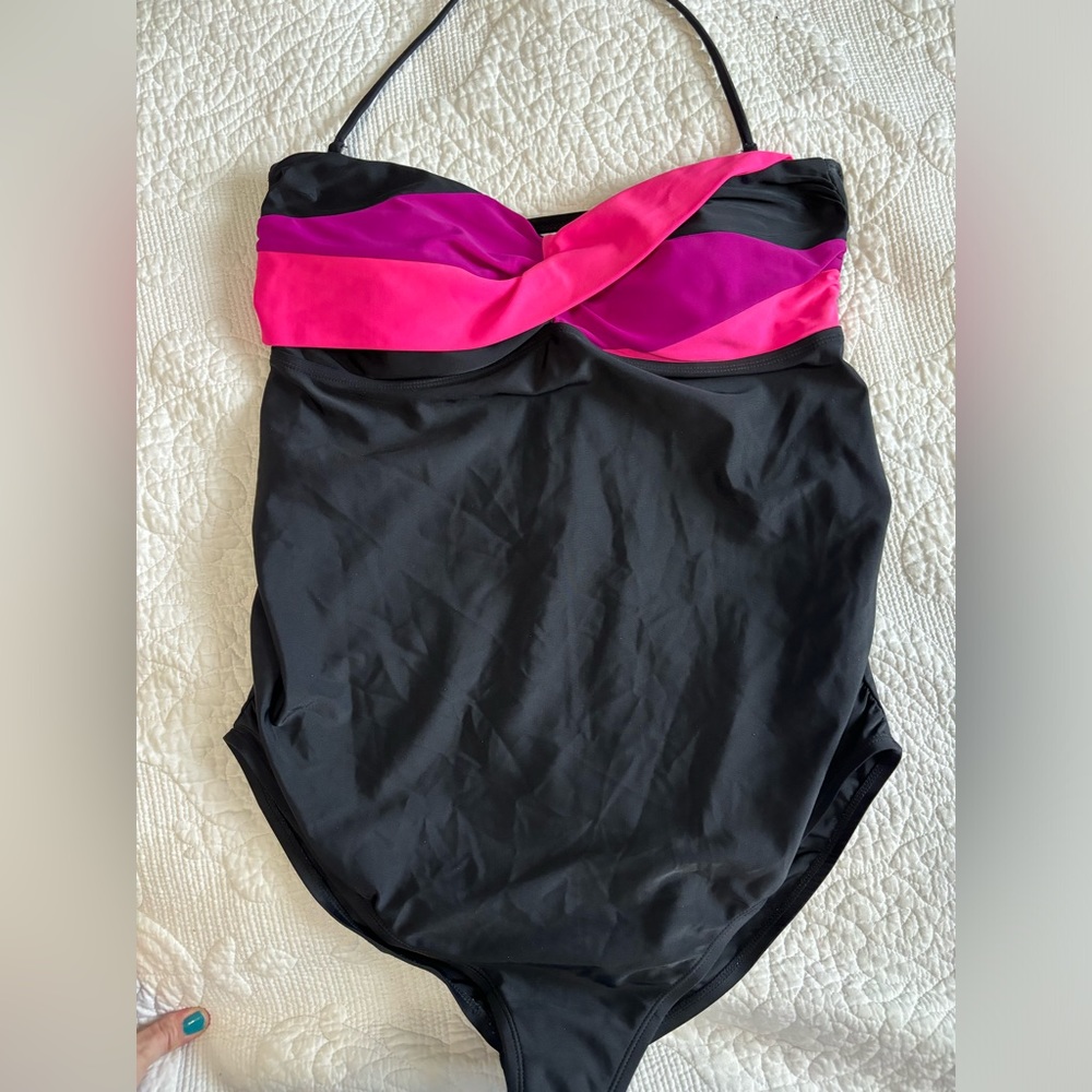 Motherhood Maternity Women Flattering Large Strapless Black One Piece Swim Suit